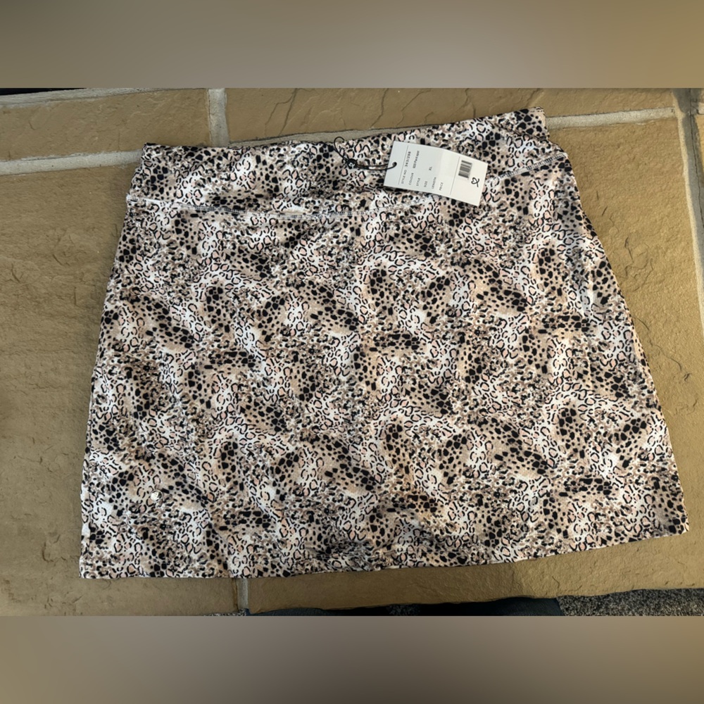 NET Pard Spot Skort